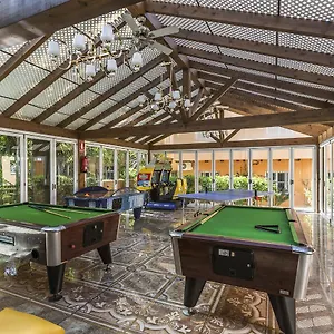 3* Aparthotel Mijas Costa Oasis By Grangefield Oasis Club